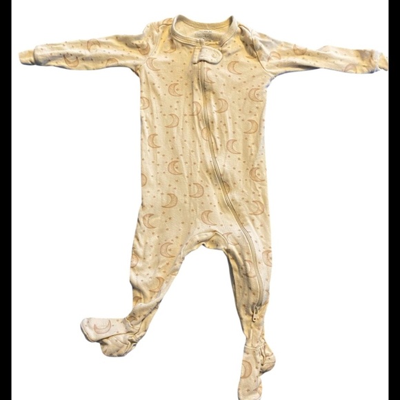 Members Mark Other - Cream and Brown One Piece Footies for Cozy Comfort